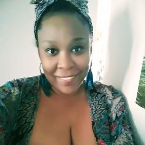 Meet your Posher, Paulita